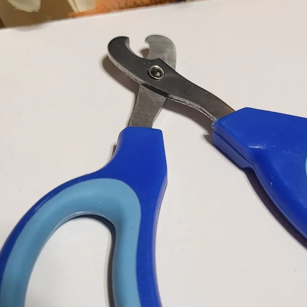 Moofin Brand New Blue Cat/Pet/Small Dog Clippers- 1ct 🐈
